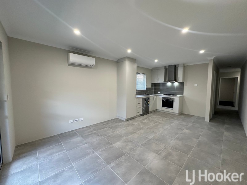 4B Nirvana Road, Lakelands WA 6180