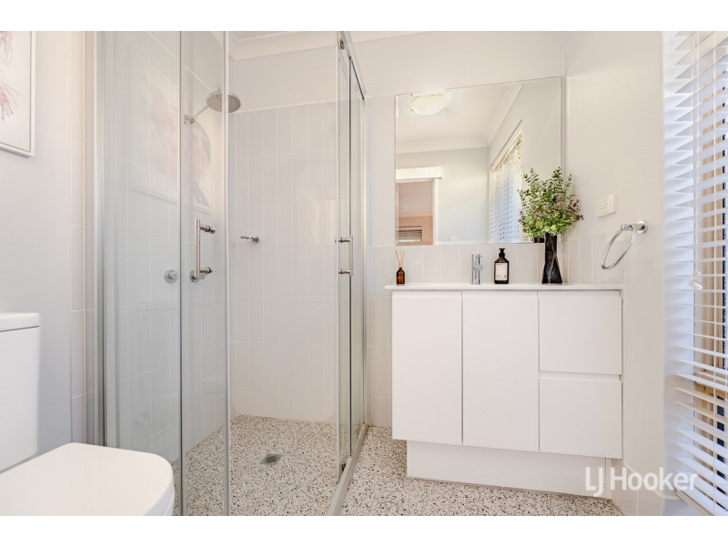 24 Sprite Place, Waikiki WA 6169