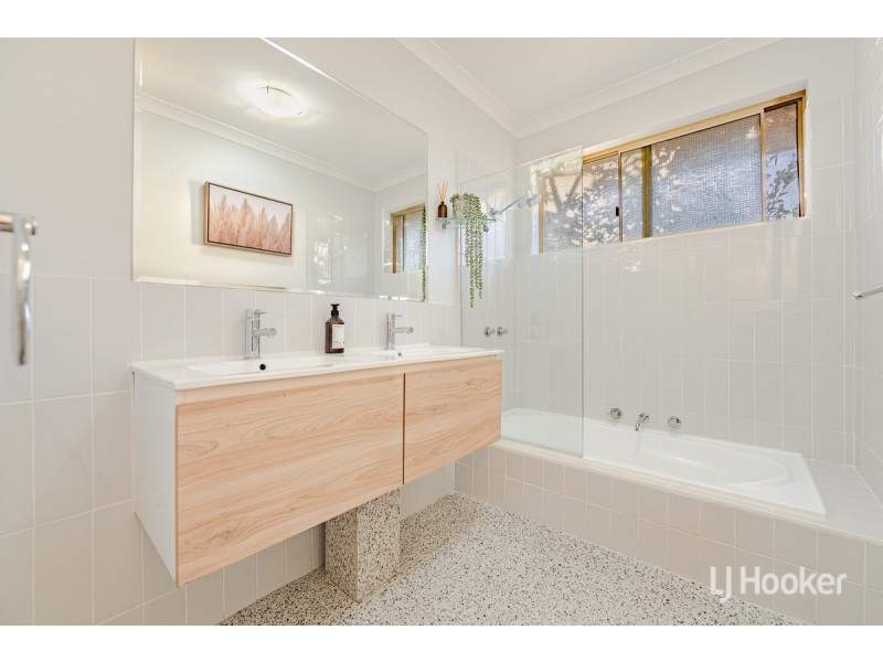 24 Sprite Place, Waikiki WA 6169