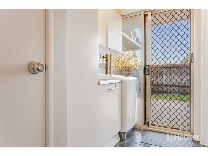 24 Sprite Place, Waikiki WA 6169