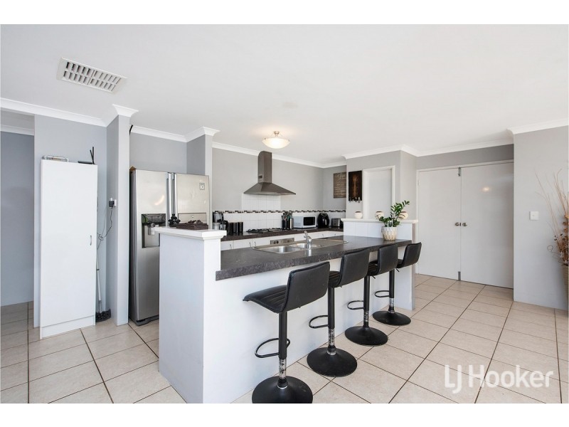 47 Carissa Turn, Halls Head WA 6210