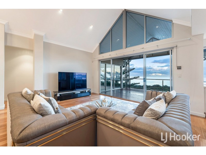 101 Boardwalk Boulevard, Halls Head WA 6210