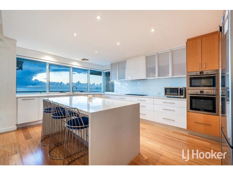101 Boardwalk Boulevard, Halls Head WA 6210