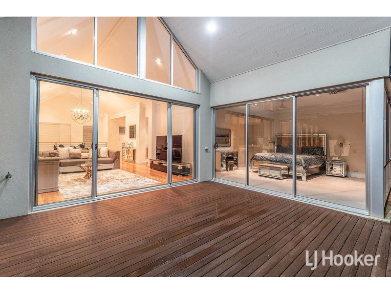 101 Boardwalk Boulevard, Halls Head WA 6210