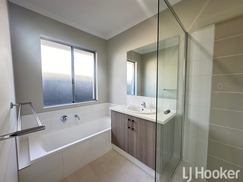 38 Huntington Street, Madora Bay WA 6210