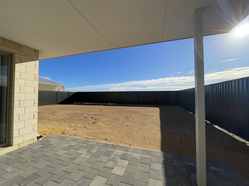 18 Moonlight Street, Madora Bay WA 6210