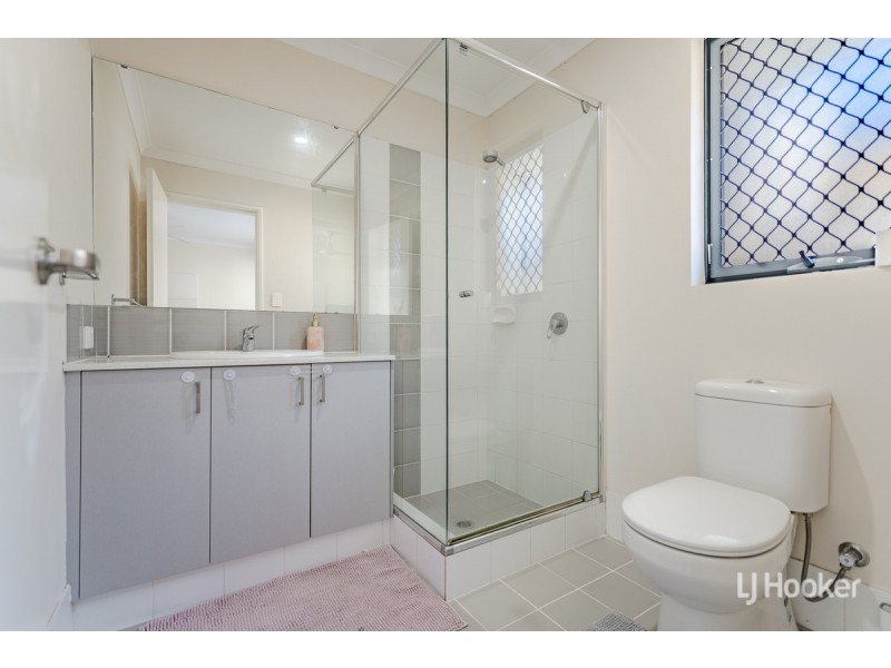 11 Sandals Way, Meadow Springs WA 6210