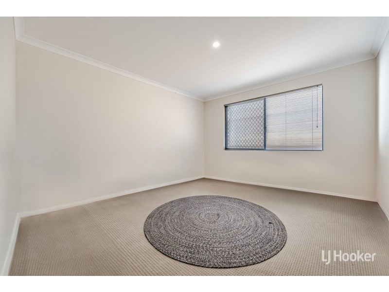 11 Sandals Way, Meadow Springs WA 6210