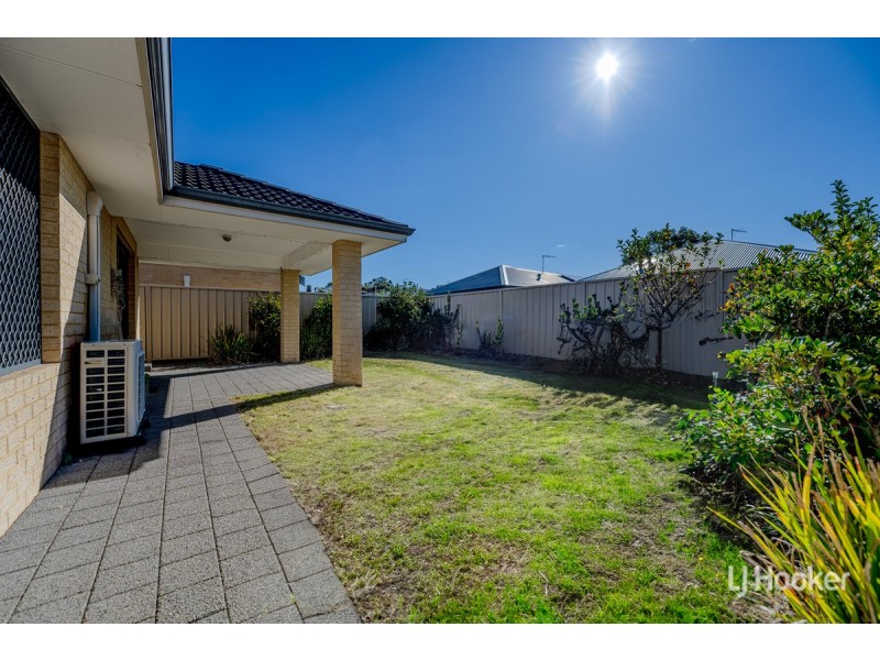 11 Sandals Way, Meadow Springs WA 6210