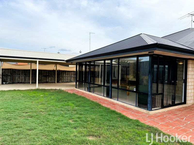 20 Boardwalk Boulevard, Halls Head WA 6210