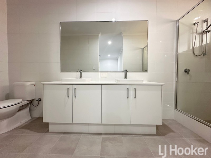 8 Cabrillo Road, Madora Bay WA 6210