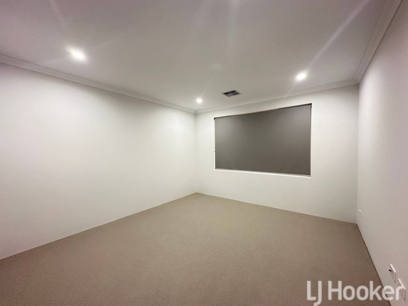 8 Cabrillo Road, Madora Bay WA 6210