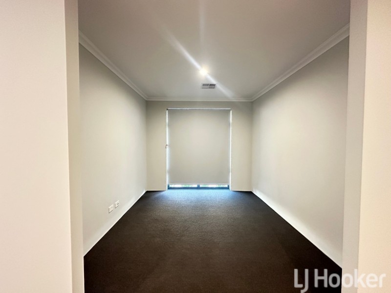 2 Belford Road, Lakelands WA 6180