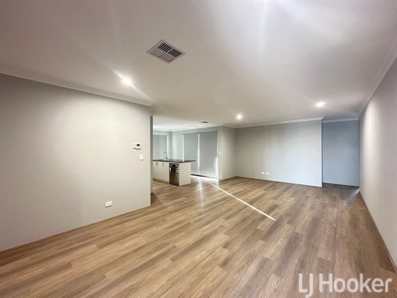 2 Belford Road, Lakelands WA 6180