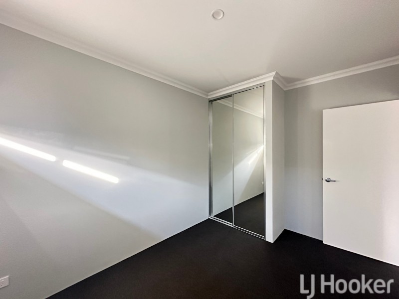 2 Belford Road, Lakelands WA 6180