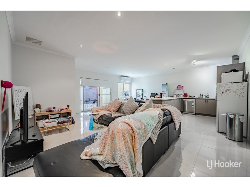 12 Day Road, Mandurah WA 6210