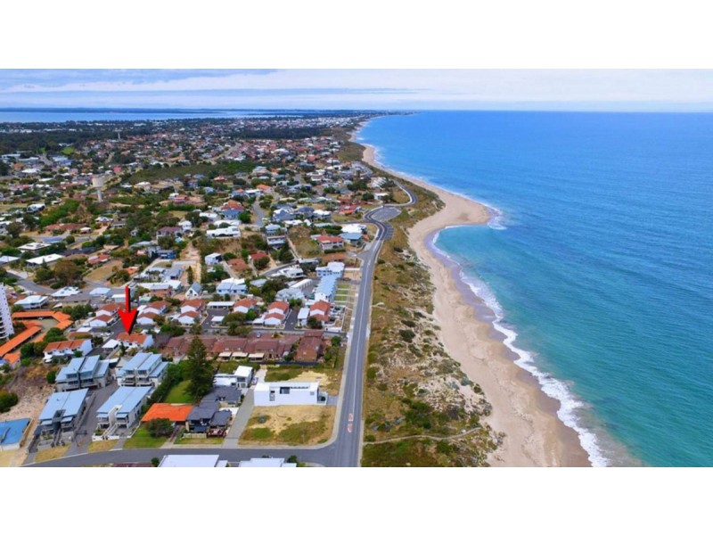 19/35B Halls Head Parade, Halls Head WA 6210