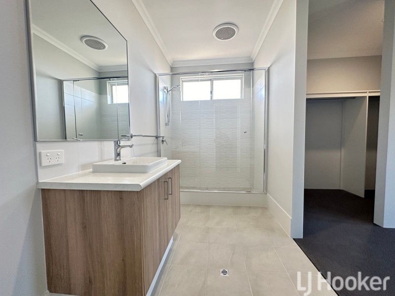 13 Lauderdale Road, Madora Bay WA 6210