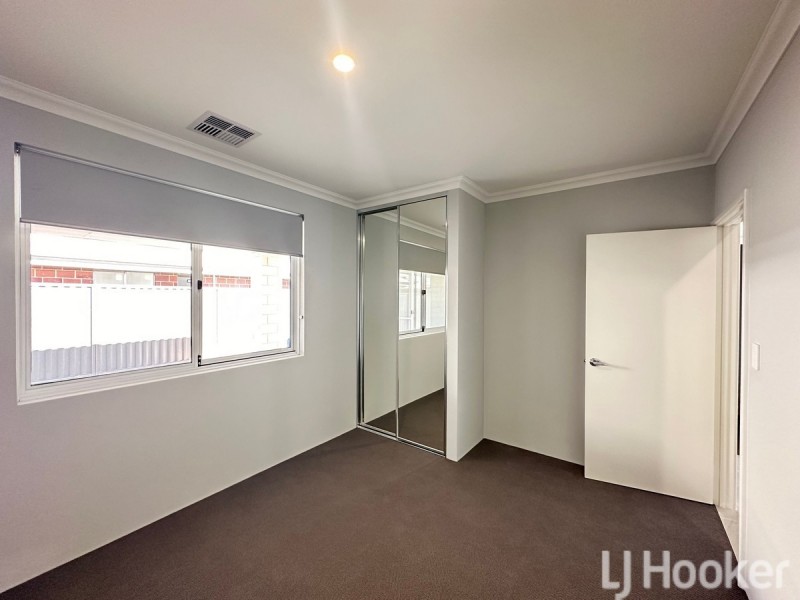 13 Lauderdale Road, Madora Bay WA 6210