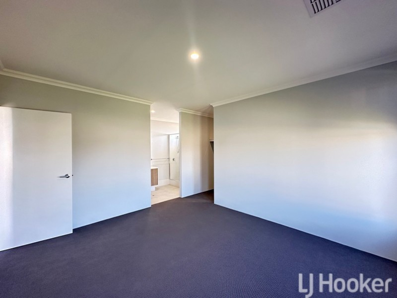 13 Lauderdale Road, Madora Bay WA 6210