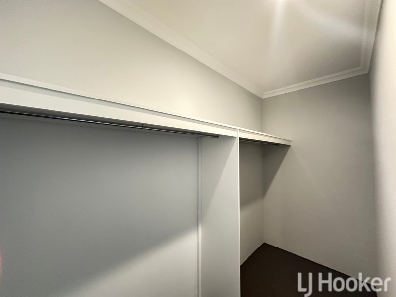 13 Lauderdale Road, Madora Bay WA 6210