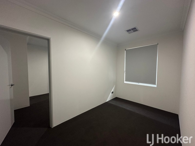 8 Sarasota Loop, Madora Bay WA 6210