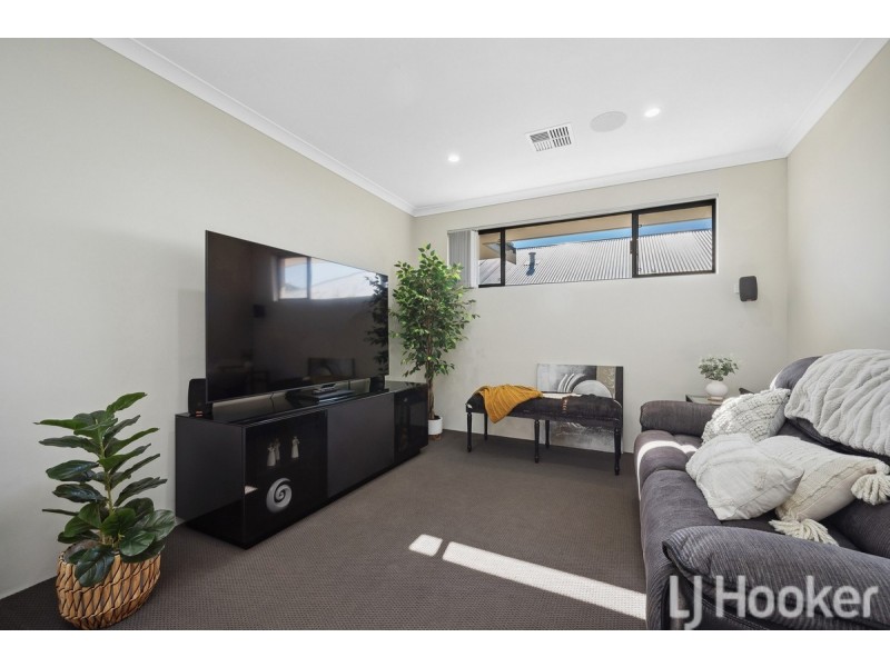 16 Picton Place, Lakelands WA 6180