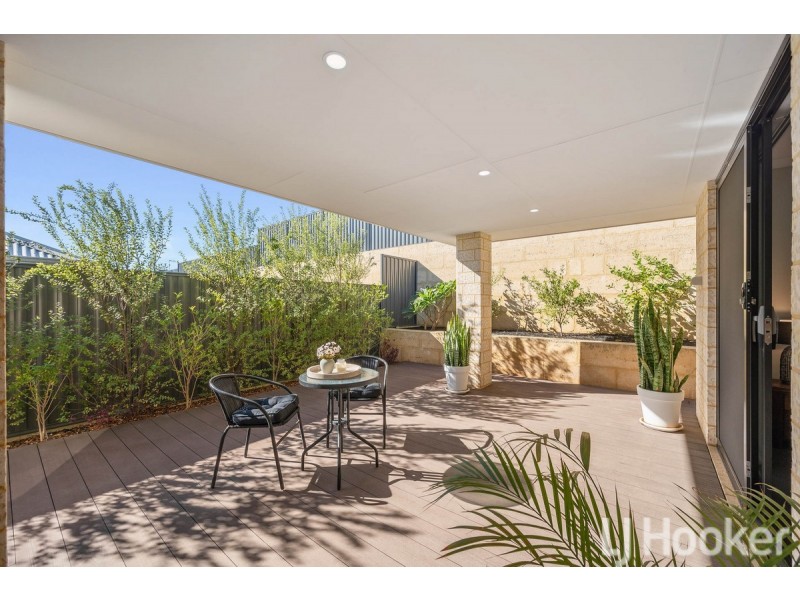 16 Picton Place, Lakelands WA 6180