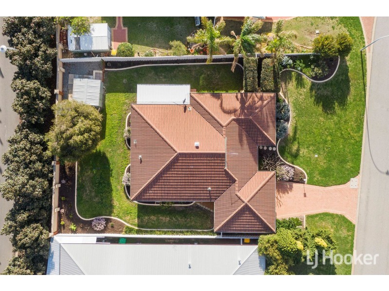 17 Lilac Green, Halls Head WA 6210