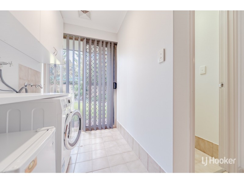 17 Lilac Green, Halls Head WA 6210
