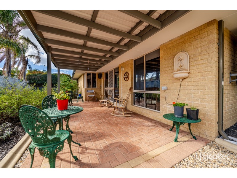17 Lilac Green, Halls Head WA 6210