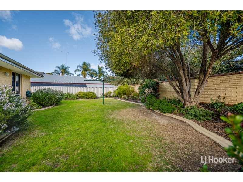 17 Lilac Green, Halls Head WA 6210