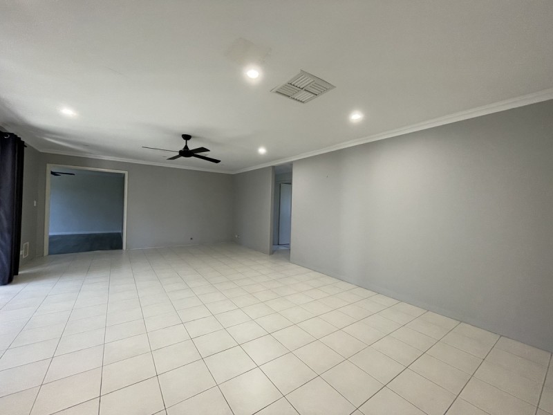 4 Yellin Way, Wannanup WA 6210