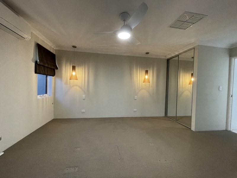 4 Yellin Way, Wannanup WA 6210