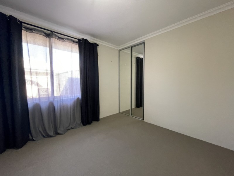 4 Yellin Way, Wannanup WA 6210