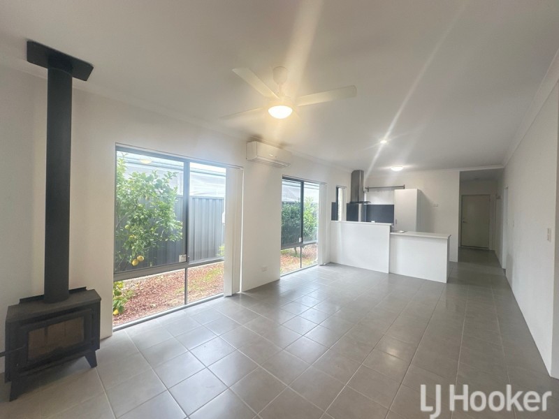 34 Whimbrel Crescent, Coodanup WA 6210