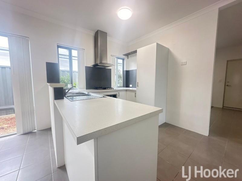 34 Whimbrel Crescent, Coodanup WA 6210