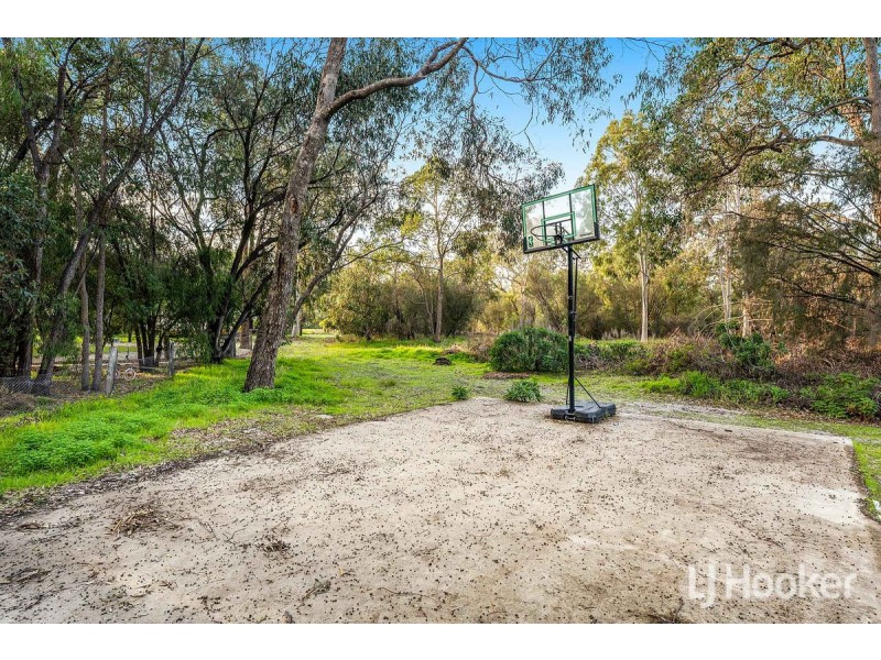 18 Crescent Drive, Bouvard WA 6211