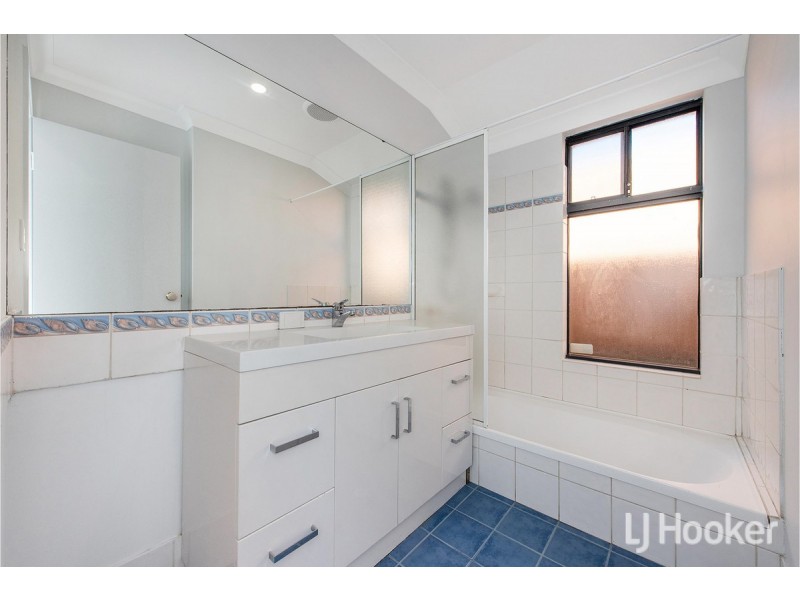 130 Challenger Avenue, Parmelia WA 6167