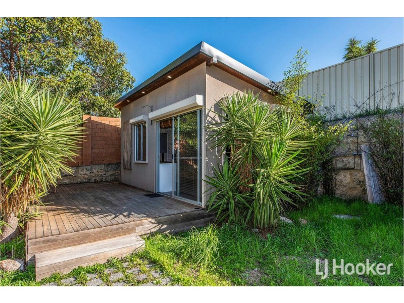 130 Challenger Avenue, Parmelia WA 6167