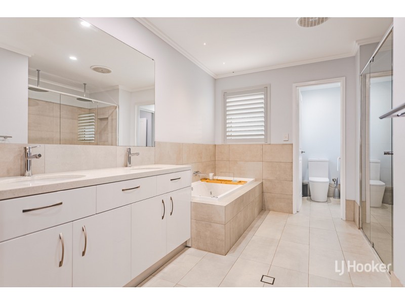 23 Treasure Road, Singleton WA 6175