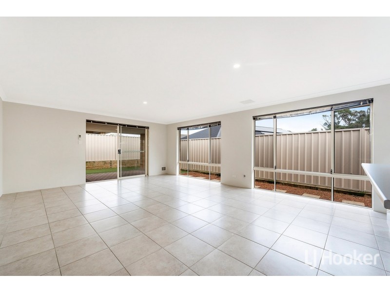 57 Pinehurst Loop, Meadow Springs WA 6210