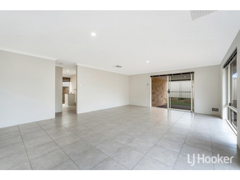 57 Pinehurst Loop, Meadow Springs WA 6210