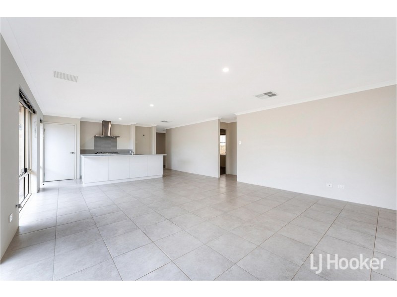 57 Pinehurst Loop, Meadow Springs WA 6210