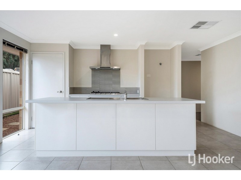 57 Pinehurst Loop, Meadow Springs WA 6210