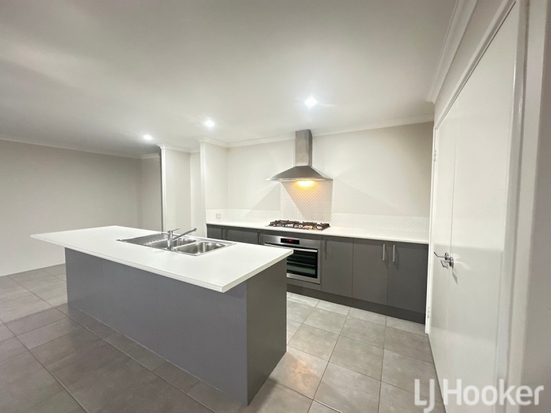 7 Arawatta Loop, Madora Bay WA 6210