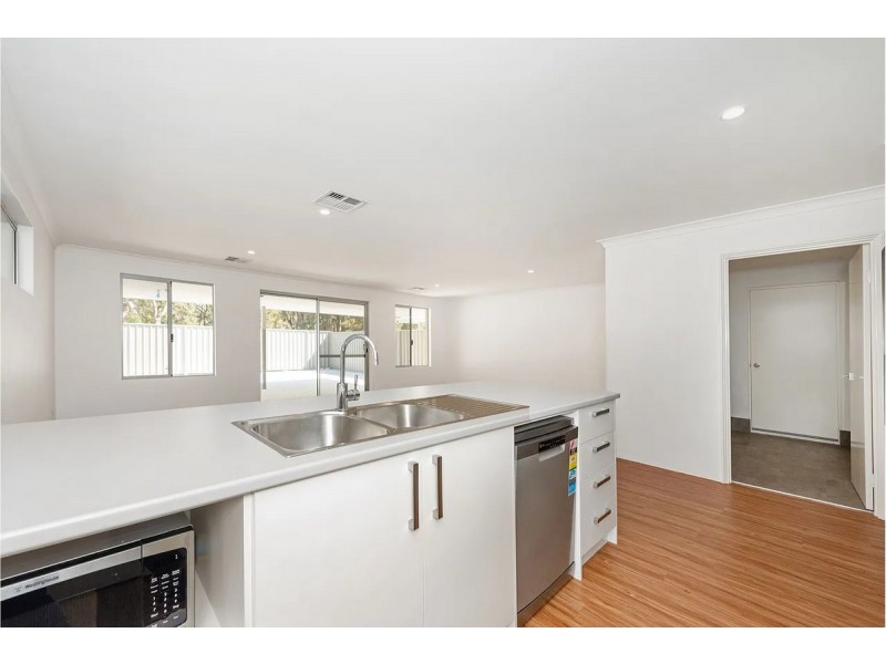 80 Bortolo Drive, Greenfields WA 6210