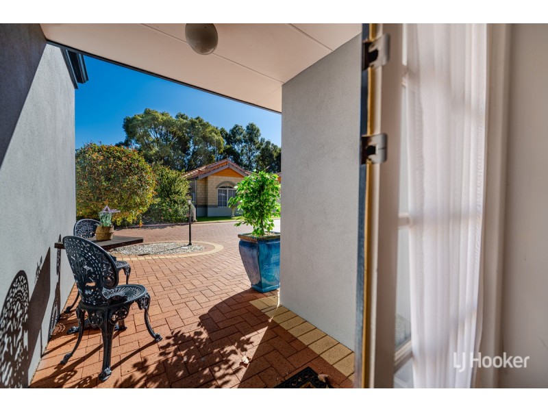 9/185 Oakmont Avenue, Meadow Springs WA 6210