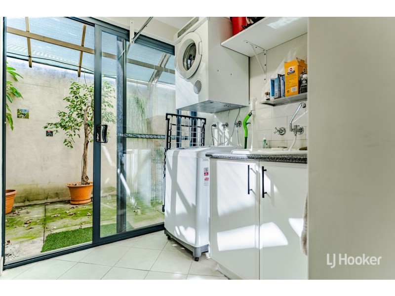 9/185 Oakmont Avenue, Meadow Springs WA 6210