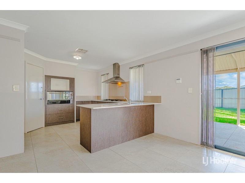 29 Still Meadow Turn, Meadow Springs WA 6210